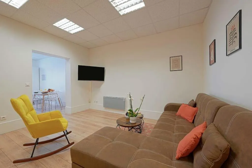 Cosy Appartement Gentilly 0*,